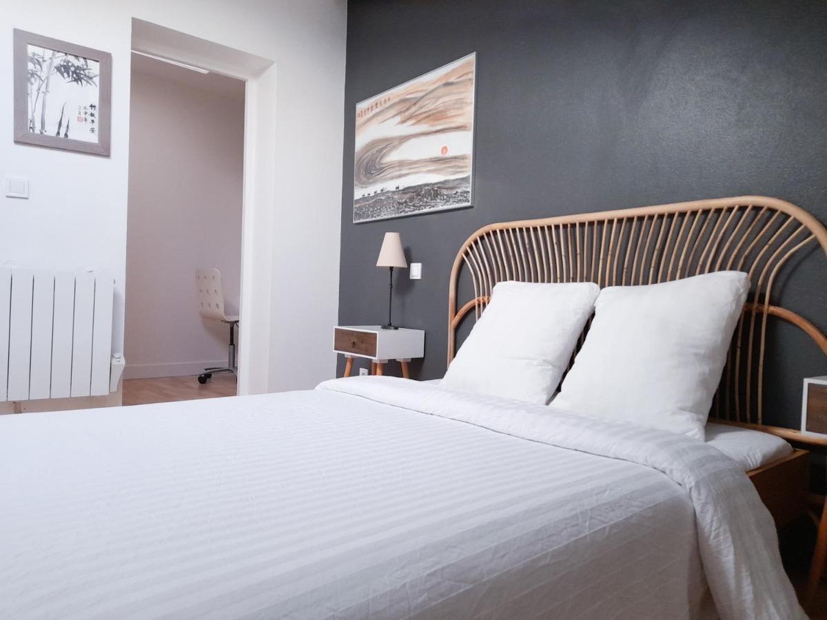 Duplex Lumineux Avec Bureau Separe Dans Le Centre Apartment Бордо Екстериор снимка