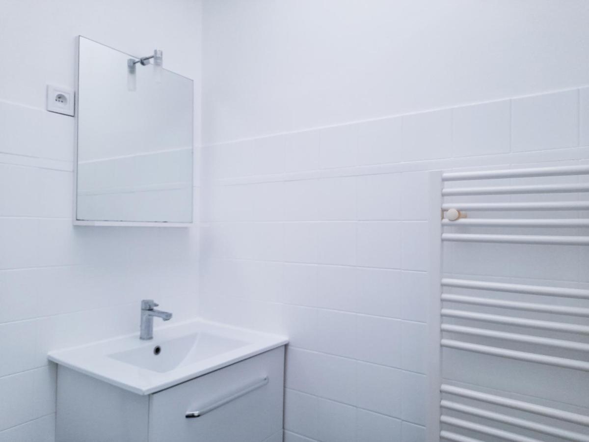 Duplex Lumineux Avec Bureau Separe Dans Le Centre Apartment Бордо Екстериор снимка